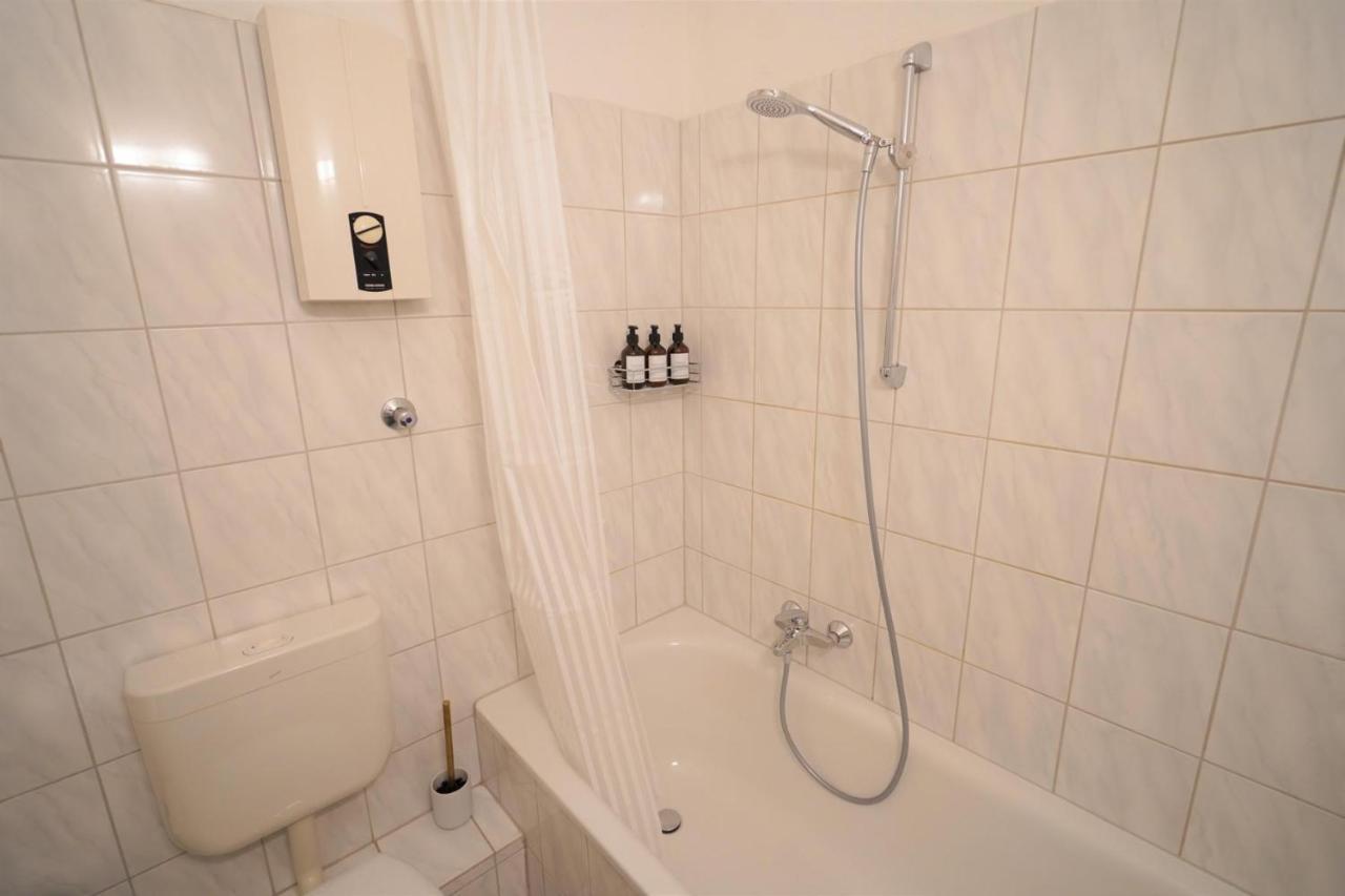 Dein Flughafen Messe Appartment Nahe Duesseldorf 1 Duisburg Dış mekan fotoğraf